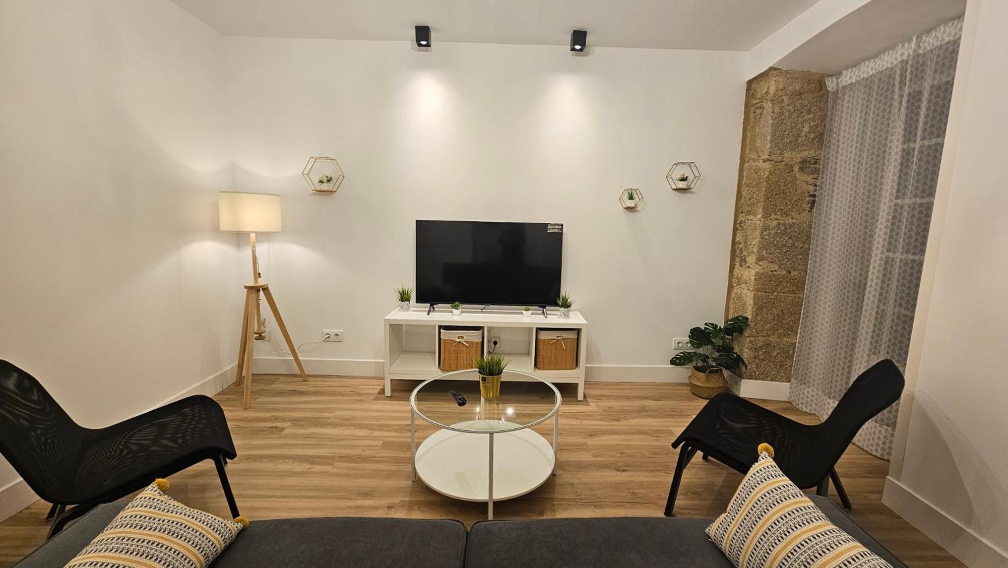 Apartamentos En El Centro - Plaza De Amboage - Wifi Ferrol Exterior photo