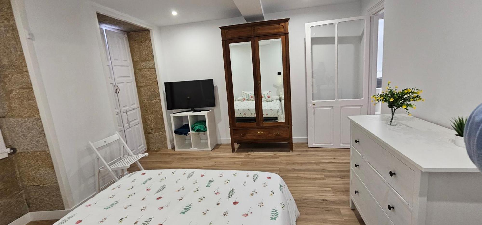 Apartamentos En El Centro - Plaza De Amboage - Wifi Ferrol Exterior photo